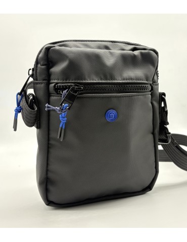 SACOCHE HOMME NOIR EN TOILE ENDUITE - SERGE BLANCO